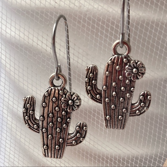 Cactus Flower Silver Earrings - Picture 3 of 9